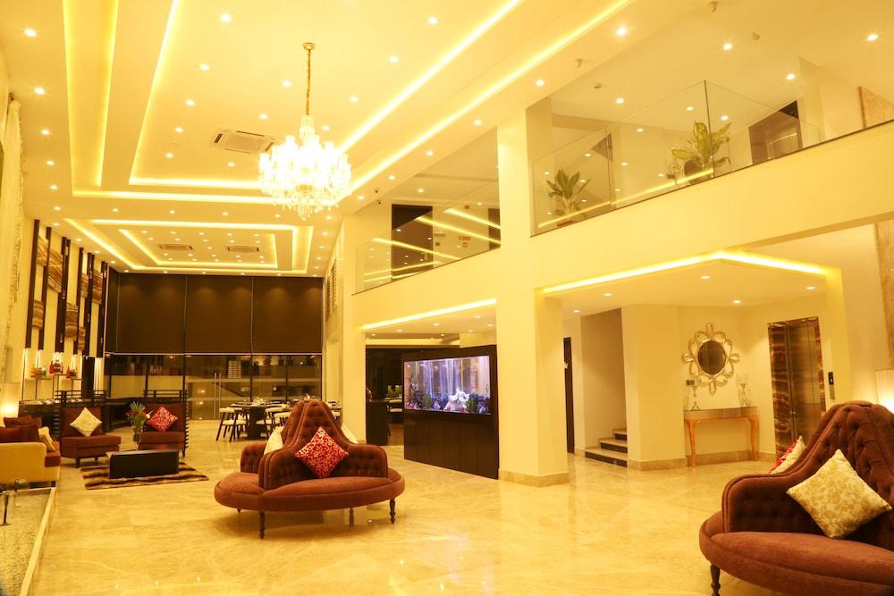 Готель The Flora Grand, Vasco, Goa Васко-Да-Ґама Екстер'єр фото