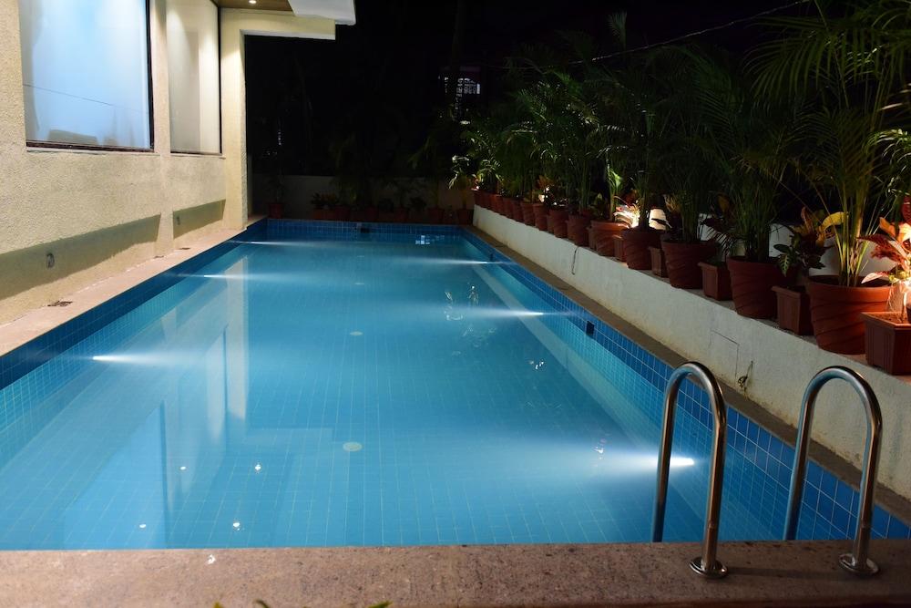 Готель The Flora Grand, Vasco, Goa Васко-Да-Ґама Екстер'єр фото